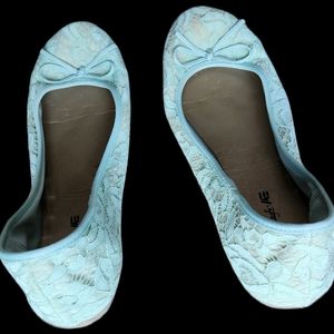 #WF1 American Eagle Women’s Size 12 Teal Floral Lace Flats